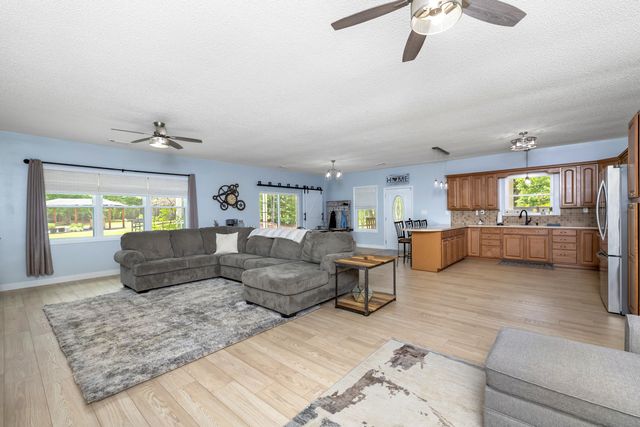 1090 Winding Pond Road, Manning, SC 29102