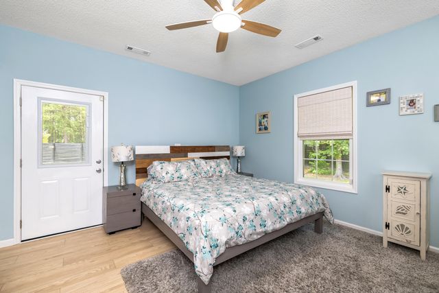 1090 Winding Pond Road, Manning, SC 29102
