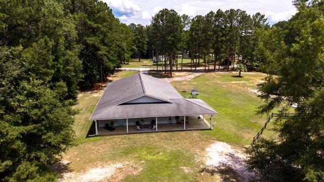 1090 Winding Pond Road, Manning, SC 29102