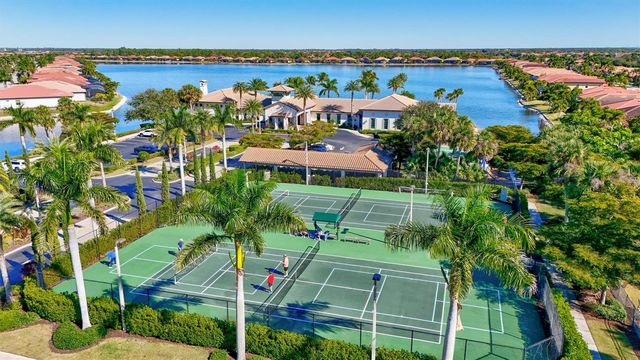 159 TOSCAVILLA BOULEVARD, Nokomis, FL 34275