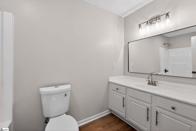 304 Golden Leaf Lane, Simpsonville, SC 29681