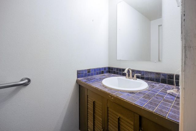 2070 King Of The Mountain Rd, Pollock Pines, CA 95726