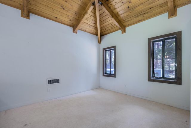 2070 King Of The Mountain Rd, Pollock Pines, CA 95726