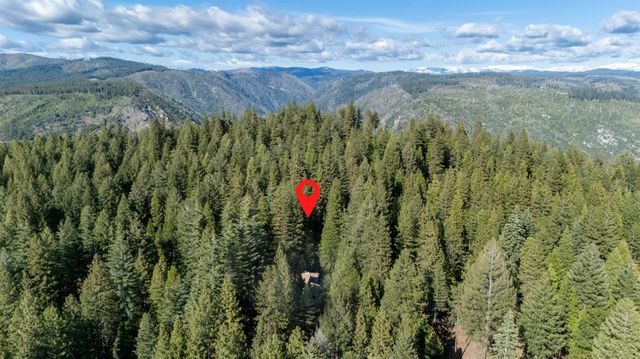 2070 King Of The Mountain Rd, Pollock Pines, CA 95726