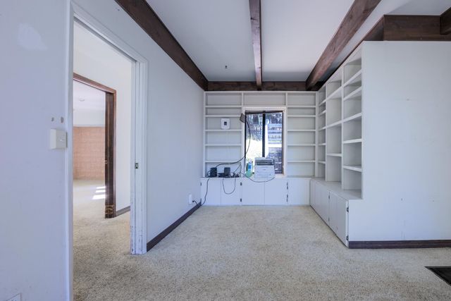 2070 King Of The Mountain Rd, Pollock Pines, CA 95726