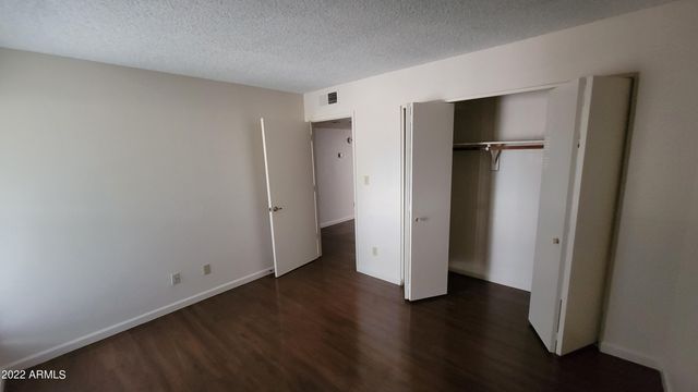 9201 N 47TH Drive, Glendale, AZ 85302