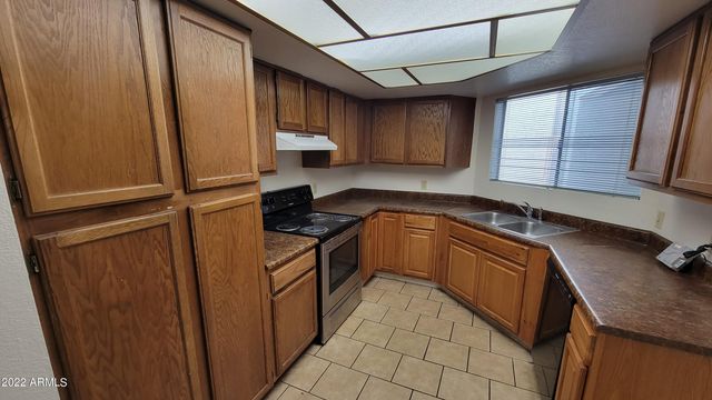 9201 N 47TH Drive, Glendale, AZ 85302