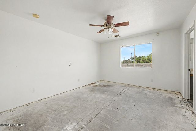 2036 S St Michael Drive, Tucson, AZ 85713