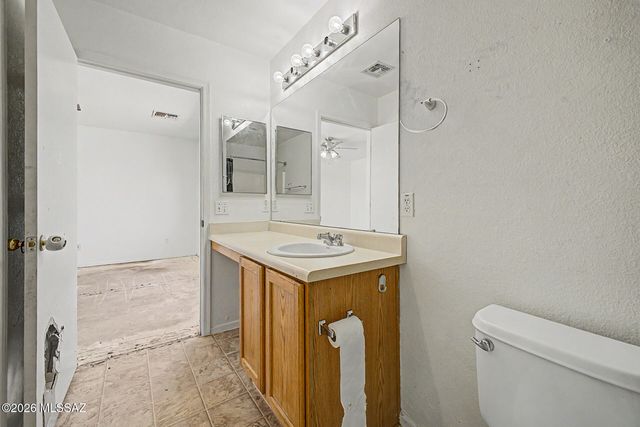 2036 S St Michael Drive, Tucson, AZ 85713