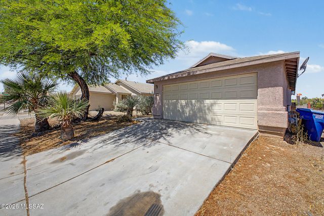 2036 S St Michael Drive, Tucson, AZ 85713