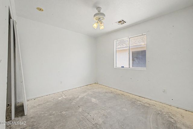 2036 S St Michael Drive, Tucson, AZ 85713