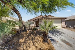 2036 S St Michael Drive, Tucson, AZ 85713