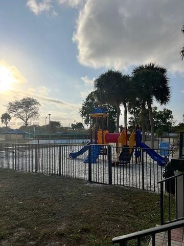 13245 SW 111th Ter 30-3, Miami, FL 33186