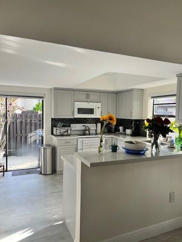 13245 SW 111th Ter 30-3, Miami, FL 33186