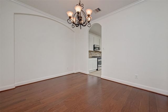 71 N Rocky Point Circle, The Woodlands, TX 77389