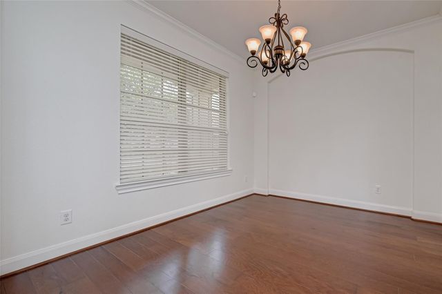 71 N Rocky Point Circle, The Woodlands, TX 77389