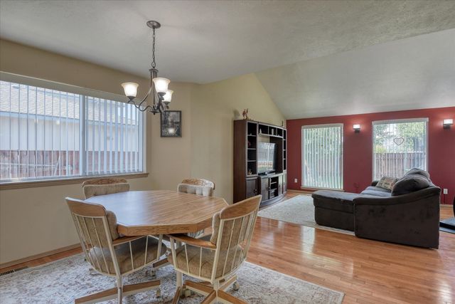 19019 E Shannon Ln, Spokane Valley, WA 99016