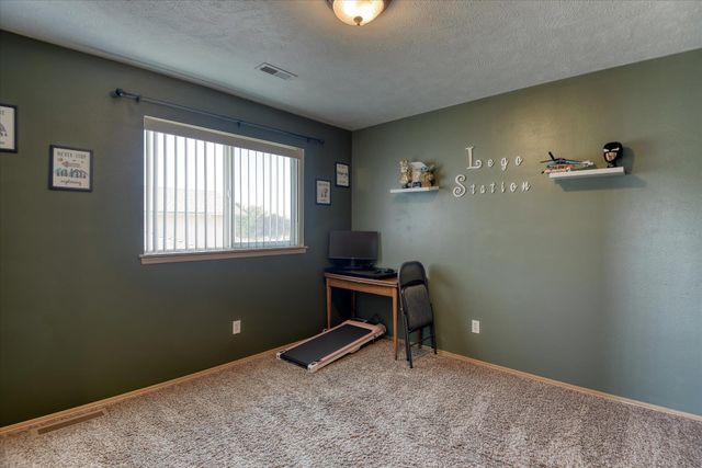 19019 E Shannon Ln, Spokane Valley, WA 99016