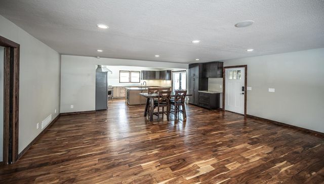 9945 Justen Trail N, Grant, MN 55115