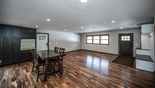 9945 Justen Trail N, Grant, MN 55115