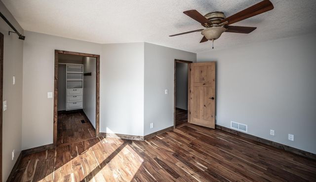 9945 Justen Trail N, Grant, MN 55115