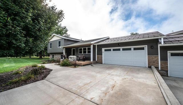 9945 Justen Trail N, Grant, MN 55115