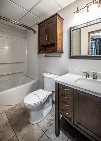 9945 Justen Trail N, Grant, MN 55115