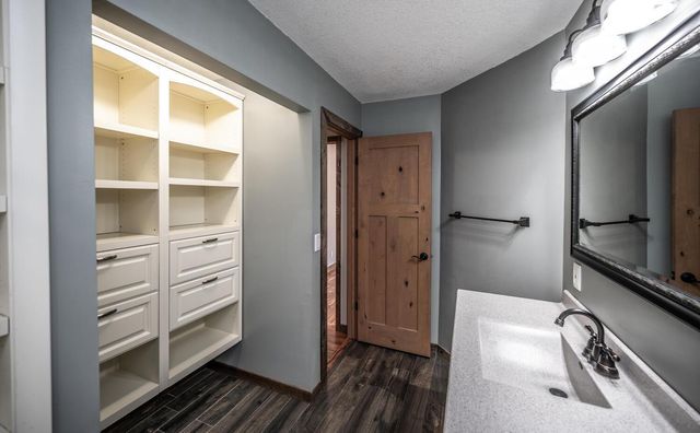 9945 Justen Trail N, Grant, MN 55115