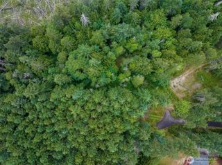 9495 Bucsit Lane NE, Bainbridge Island, WA 98110