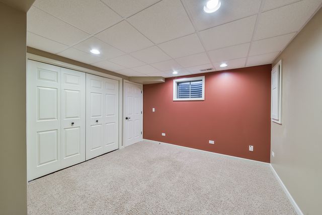 2067 Childs Court, Wheaton, IL 60187