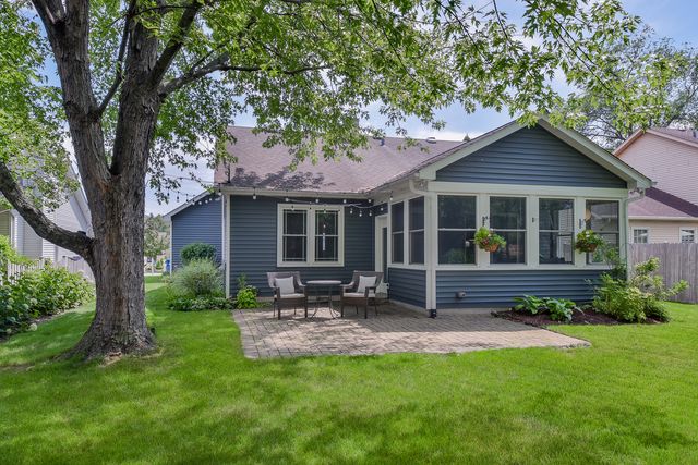 2067 Childs Court, Wheaton, IL 60187
