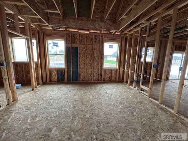 6540 Crown Crescent, Ammon, ID 83406