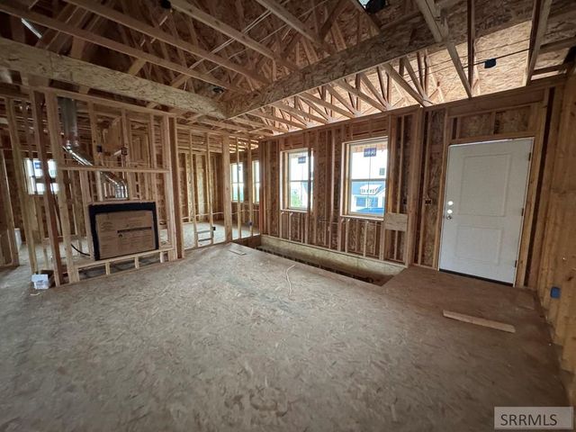 6540 Crown Crescent, Ammon, ID 83406