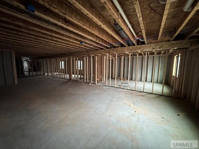 6540 Crown Crescent, Ammon, ID 83406