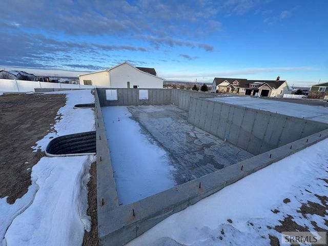 6540 Crown Crescent, Ammon, ID 83406