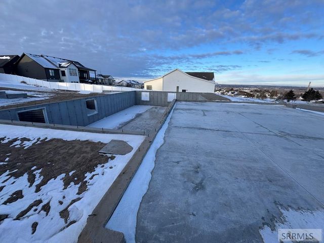 6540 Crown Crescent, Ammon, ID 83406
