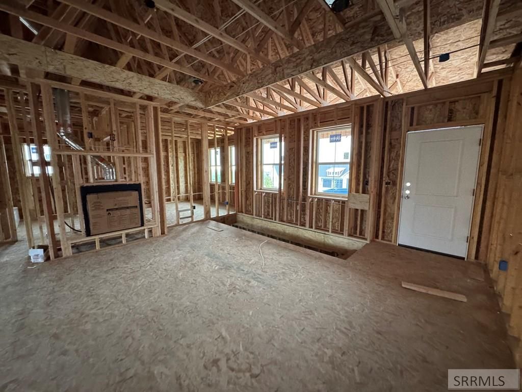 Image 13 of property listing at 6540 Crown Crescent, Ammon, ID 83406
