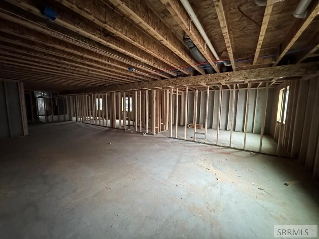 Image 15 of property listing at 6540 Crown Crescent, Ammon, ID 83406