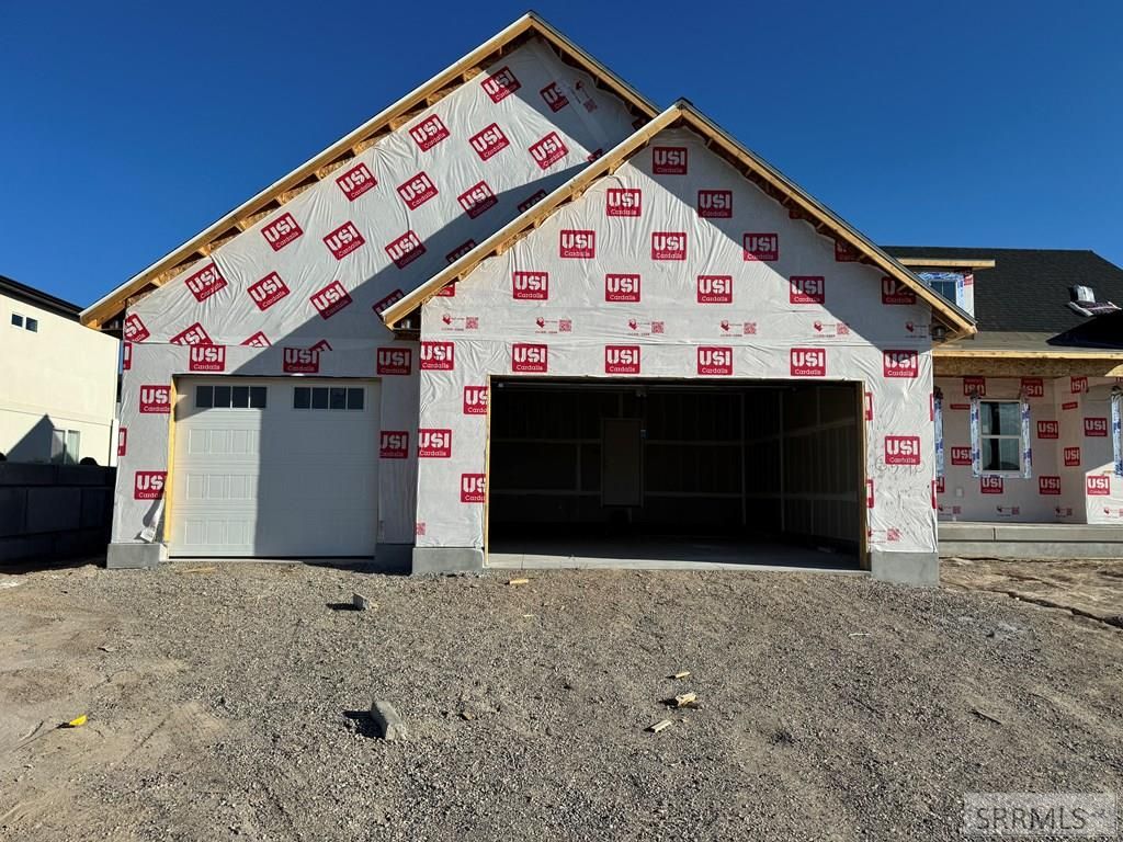 Image 26 of property listing at 6540 Crown Crescent, Ammon, ID 83406