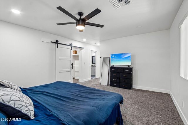 2401 W ECHO Lane, Phoenix, AZ 85021