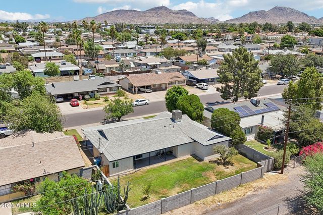 2401 W ECHO Lane, Phoenix, AZ 85021
