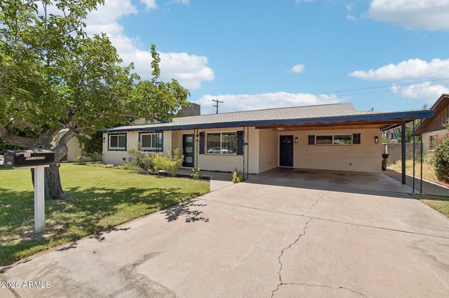 2401 W ECHO Lane, Phoenix, AZ 85021