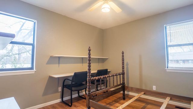 504 N Grand Street, Willow Springs, MO 65793