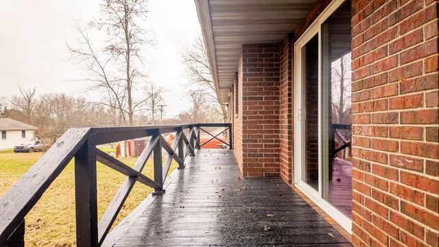 504 N Grand Street, Willow Springs, MO 65793