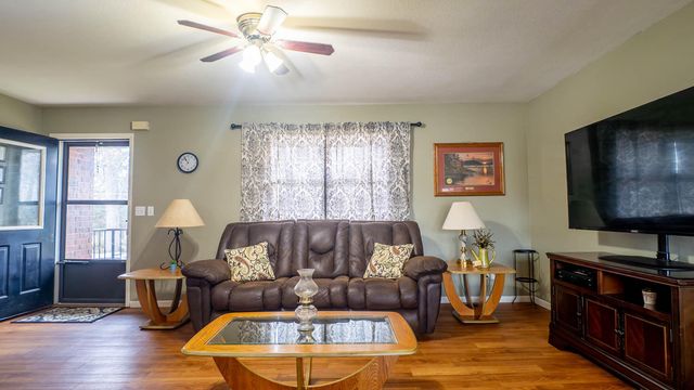 504 N Grand Street, Willow Springs, MO 65793