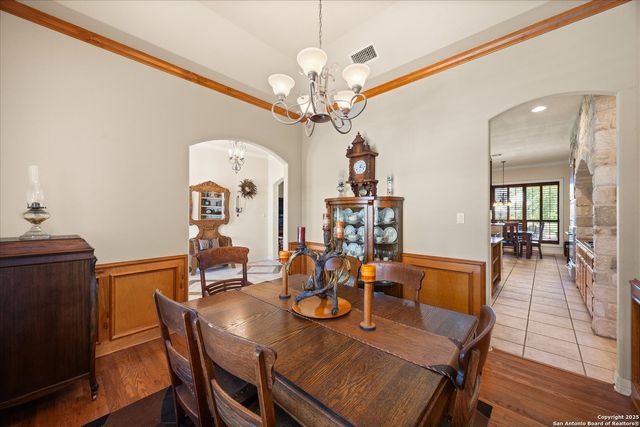 34 Cravey Rd, Boerne, TX 78006