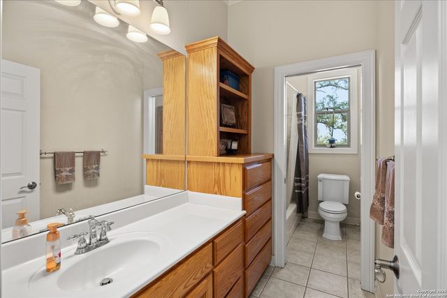 34 Cravey Rd, Boerne, TX 78006