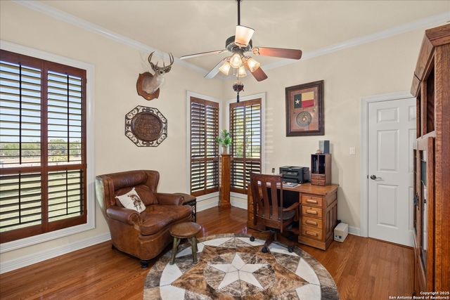 34 Cravey Rd, Boerne, TX 78006