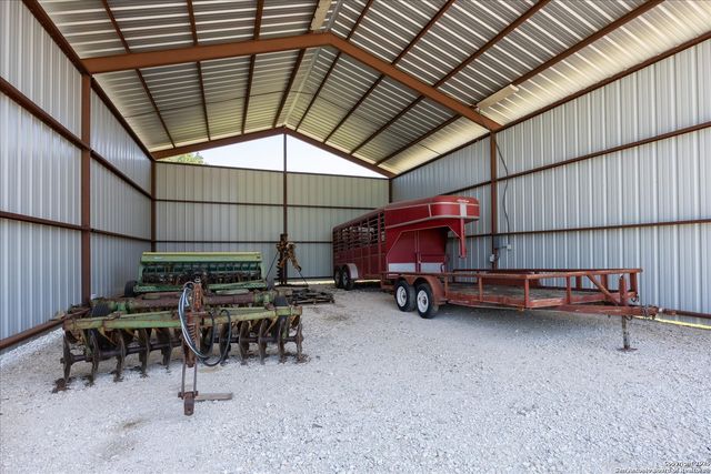 34 Cravey Rd, Boerne, TX 78006