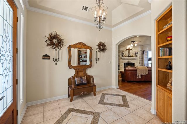 34 Cravey Rd, Boerne, TX 78006